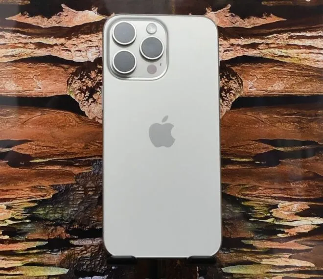 Минималистичные рамки появятся в iPhone 16 благодаря новой технологии